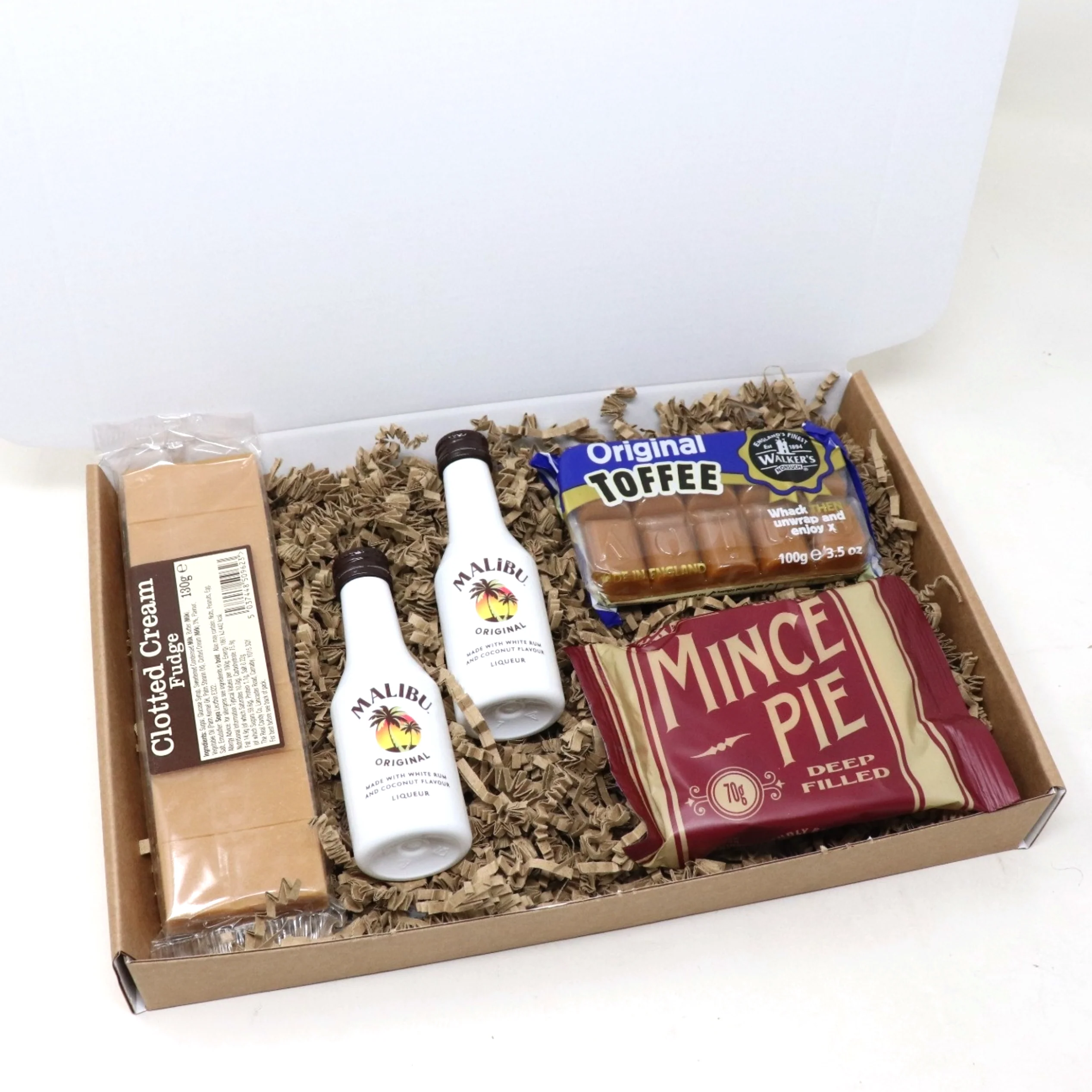 Alcohol & Christmas Treats Letterbox Gift Set With Mince Pie - Image 6