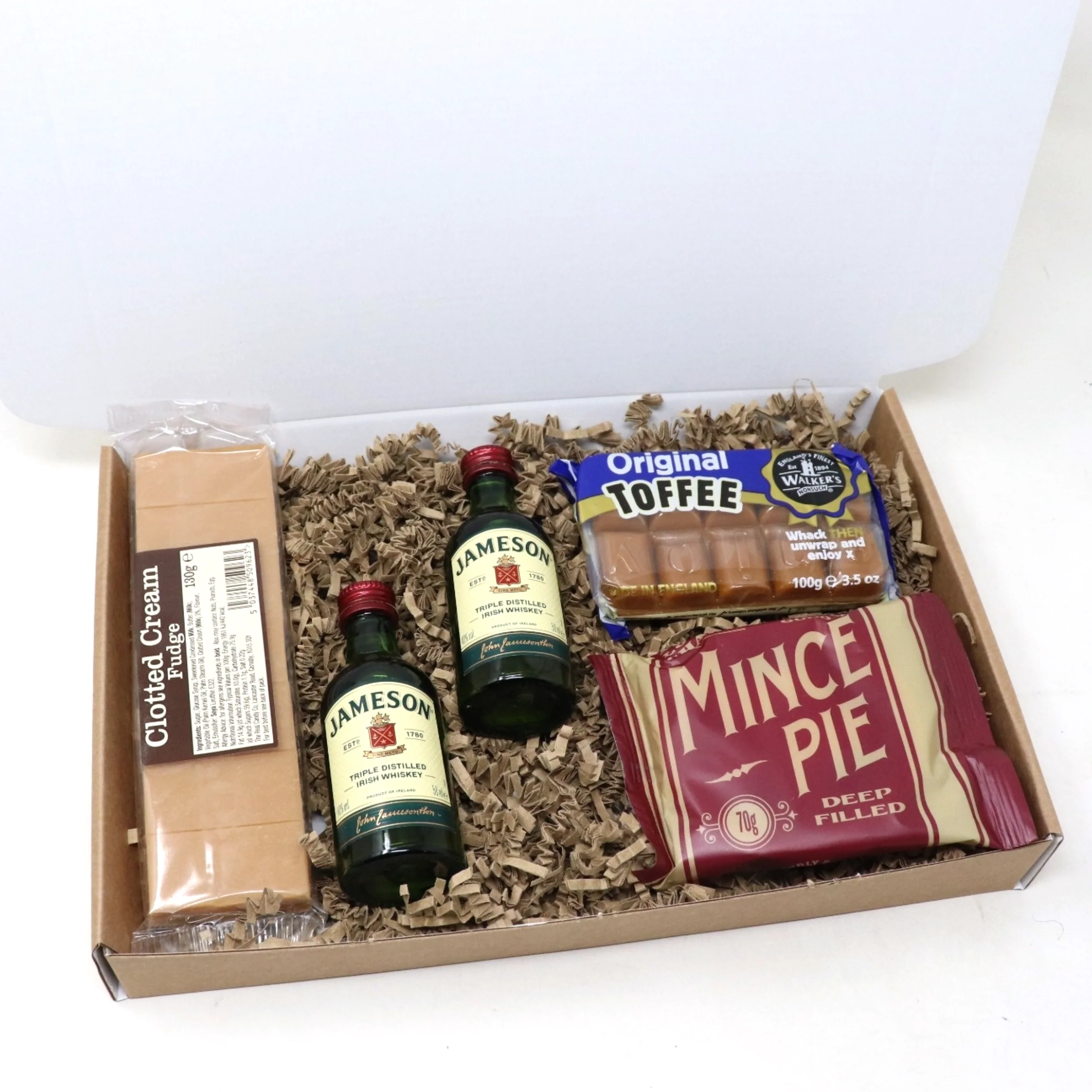Alcohol & Christmas Treats Letterbox Gift Set With Mince Pie - Image 9